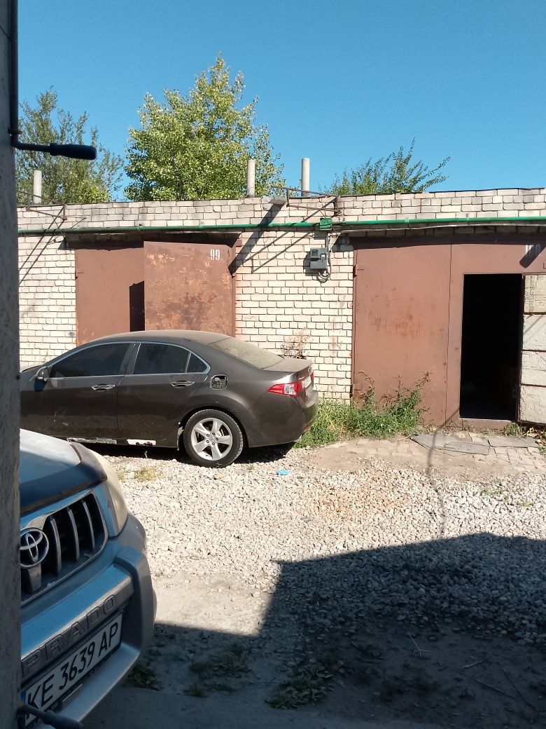 Гараж 100м² в оренду або під склад ж/м Фрунзенський