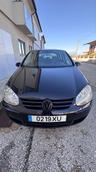 Vendo golf 5 segundo dono.
