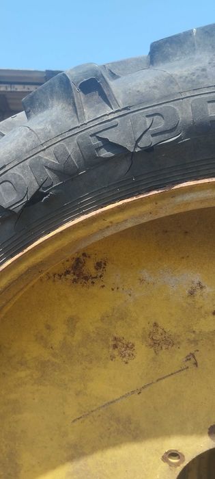 Колеса в зборі з диском Джон Дір вузькорядні