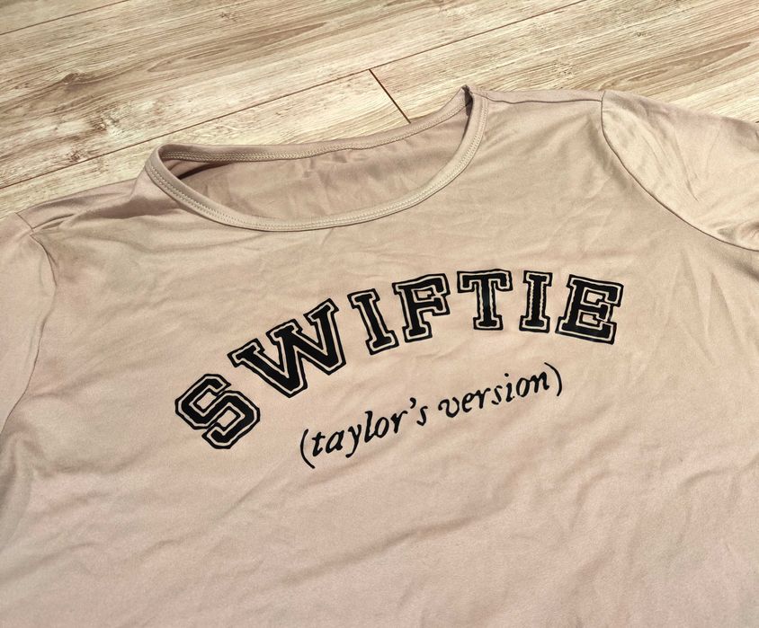 Bluzka z długim rękawem Taylor Swift
