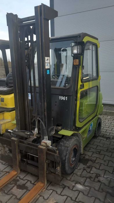 Навантажувач вилочний CLARK CMP15L