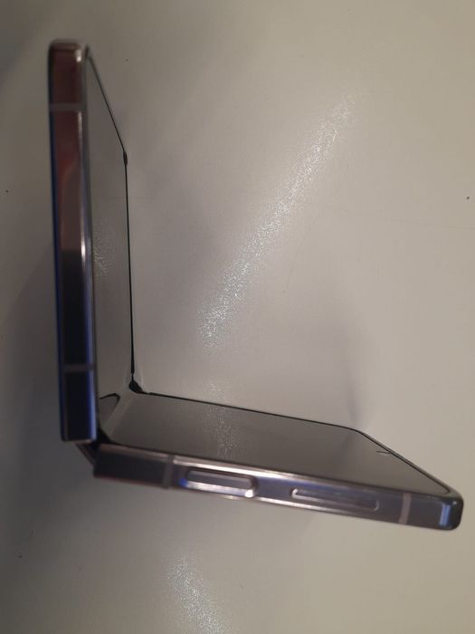 Samsung Z Flip 5 Rosa