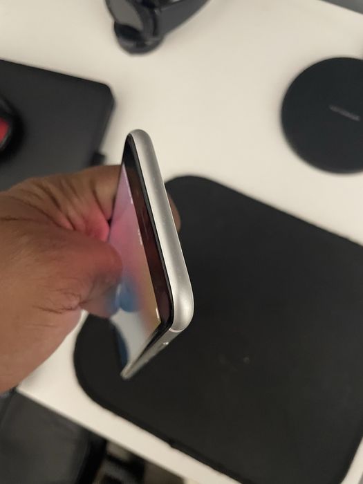 IPhone SE ótimo estado