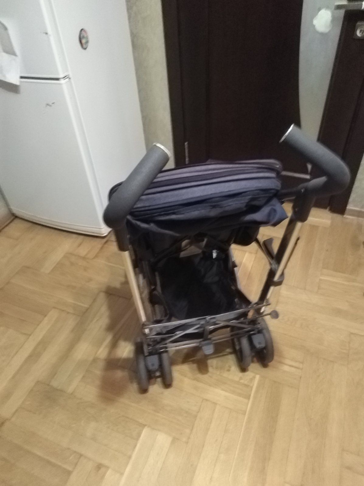 Прогулянкова коляска chicco lite way