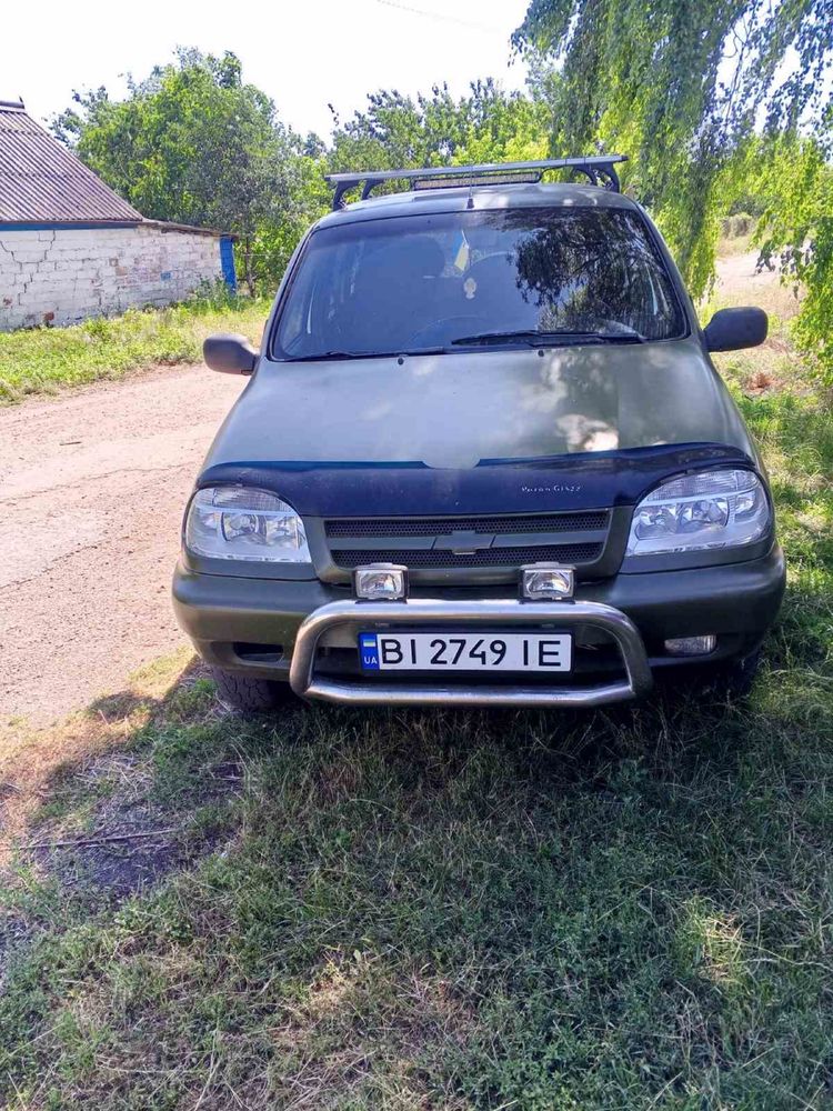Продам шевроле ниву.