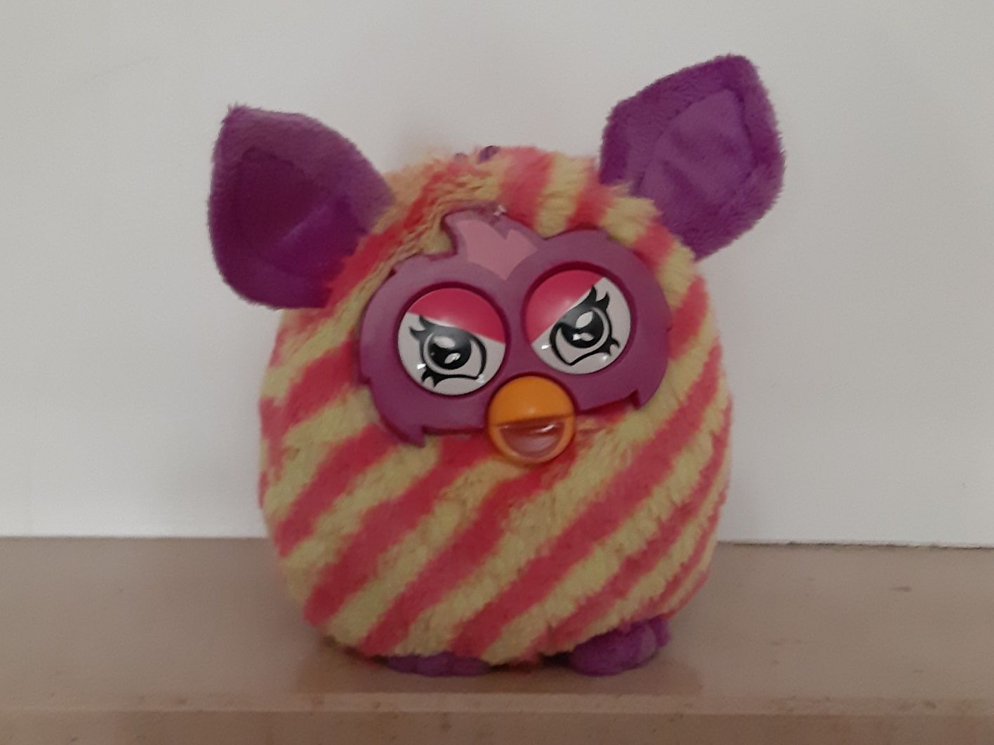 Furby - peluche -