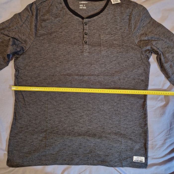 Diversas T shirt manga comprida camisolas novos por estrear sem uso co