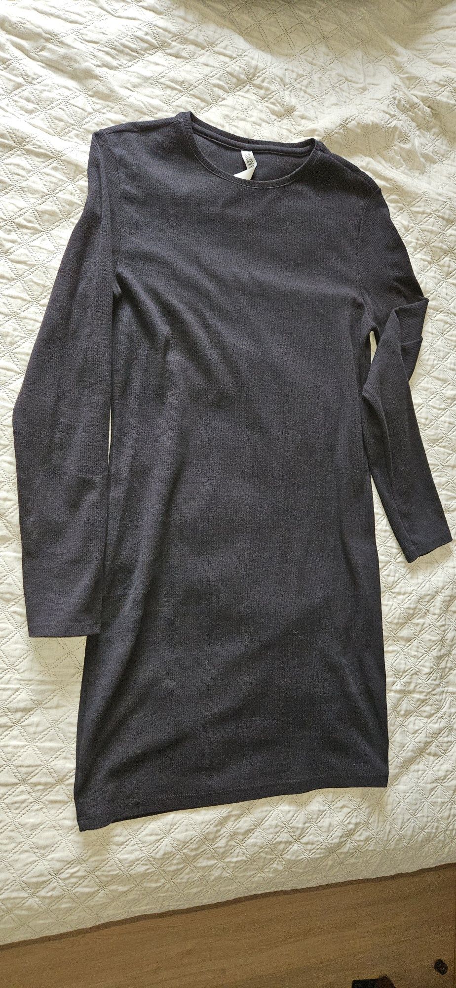 Vestido midi manga longa  malha canelado preto da Renner