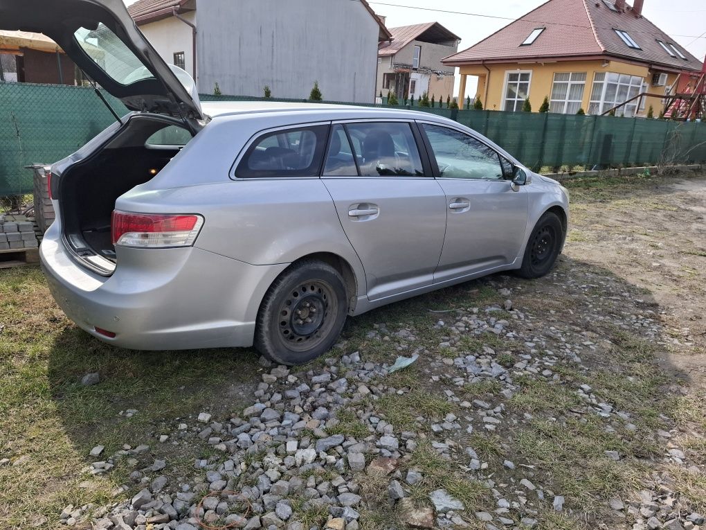 Авторозборка Розборка шрот завчасті Toyota Avensis T27 2,2 в автоматі