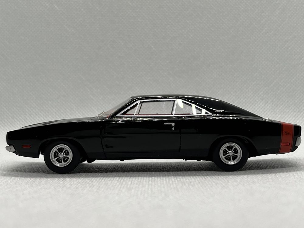 Dodge Charger 1969 модель 1:43 BoS торг