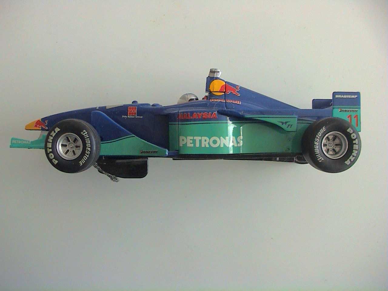 Carrera Evolution pojazd Petronas 11