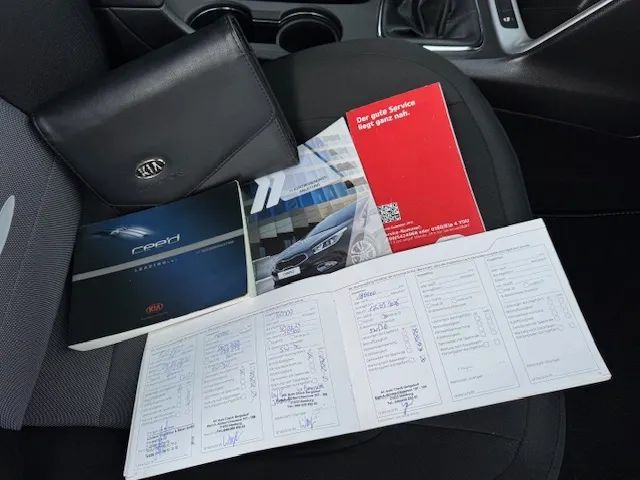Kia Ceed Mały przebieg, zadbany, serwisowany, udokumentowany, led lampy.