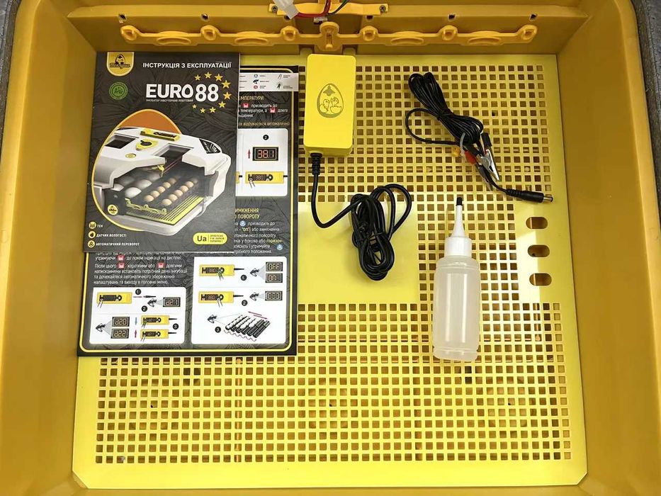 Інкубатор  автомат Теплуша Euro 88 PRO (220/12в) комбінов. (2 лотки)