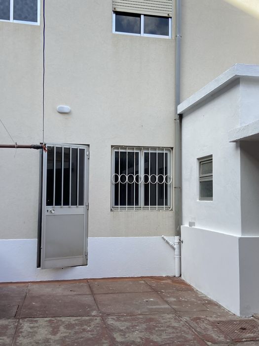 Moradia T3 - centro de Espinho