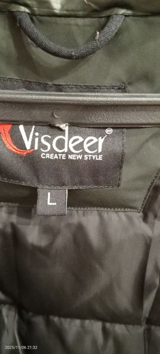 Зимовий жіночий пуховик