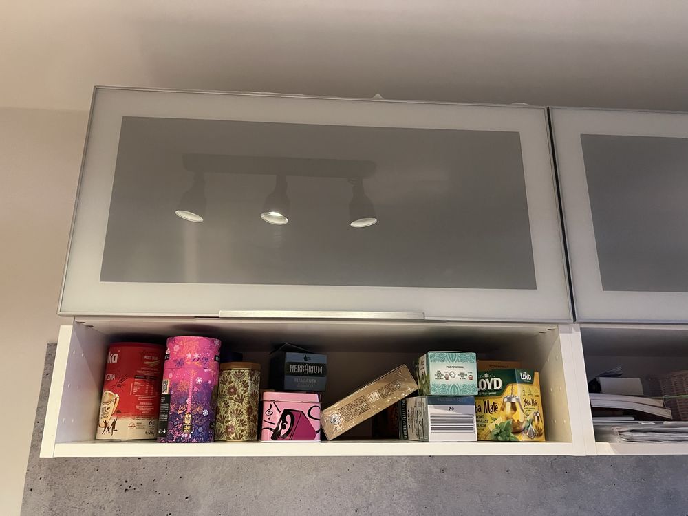 Szafki wiszące Ikea Metod 80 x 60 cm front Jutis poziome dwie półki