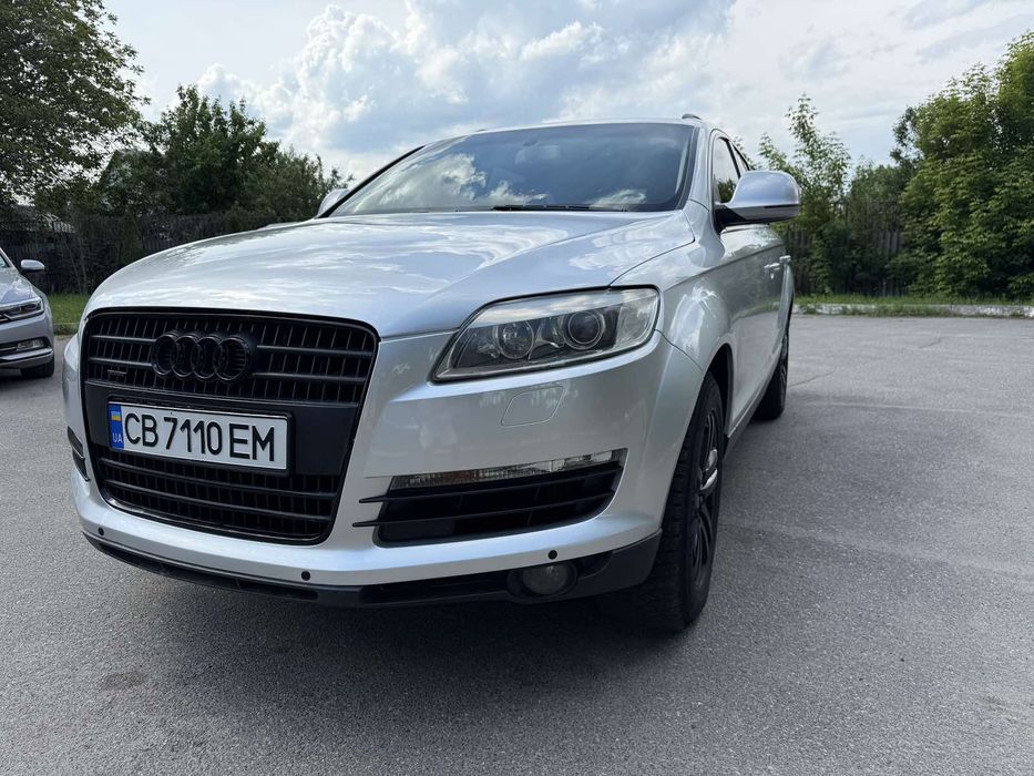 Audi q7 в гарному стані