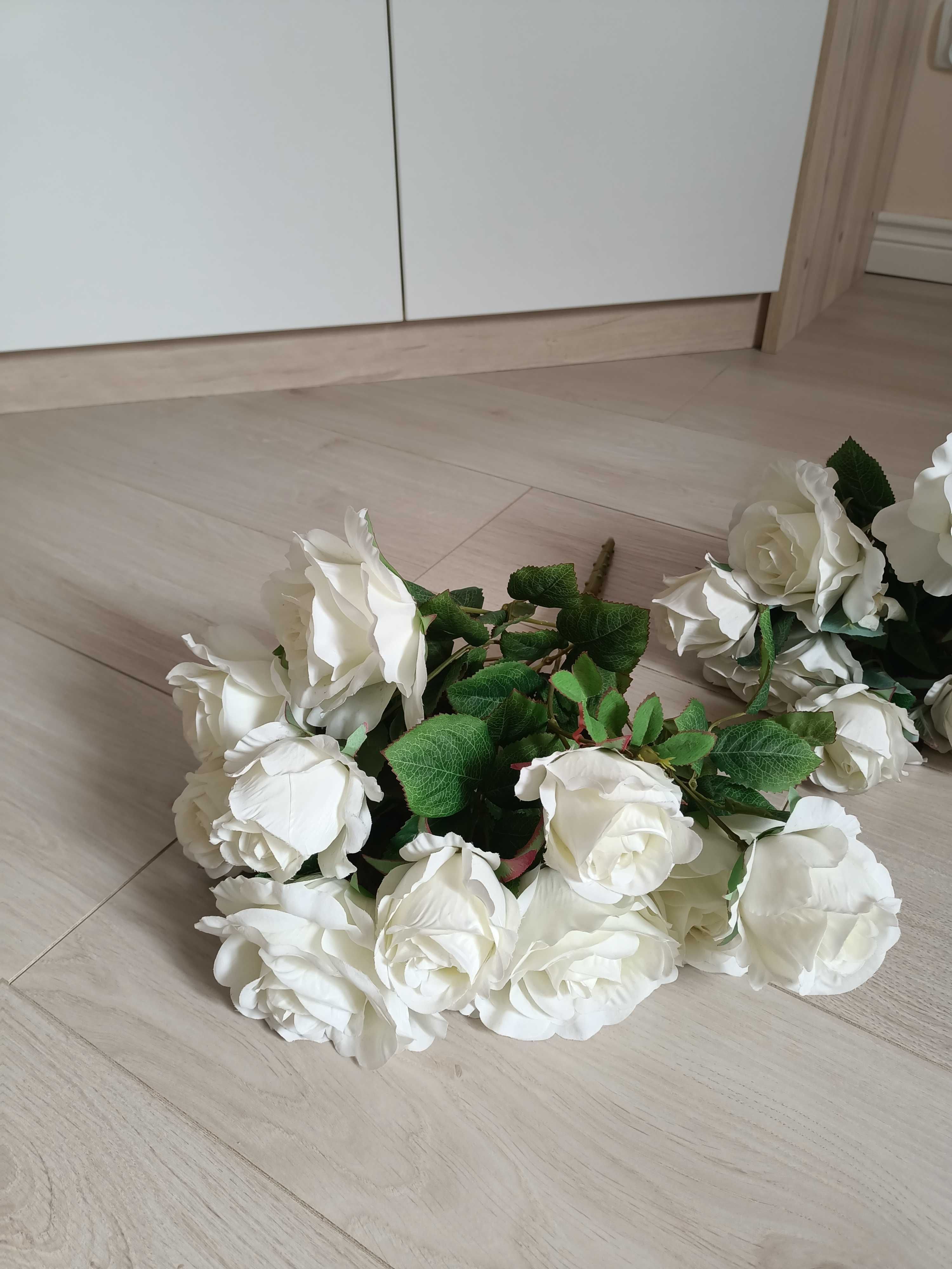 Kwiaty sztuczne różne kremowe bukiet kwiatów wazon