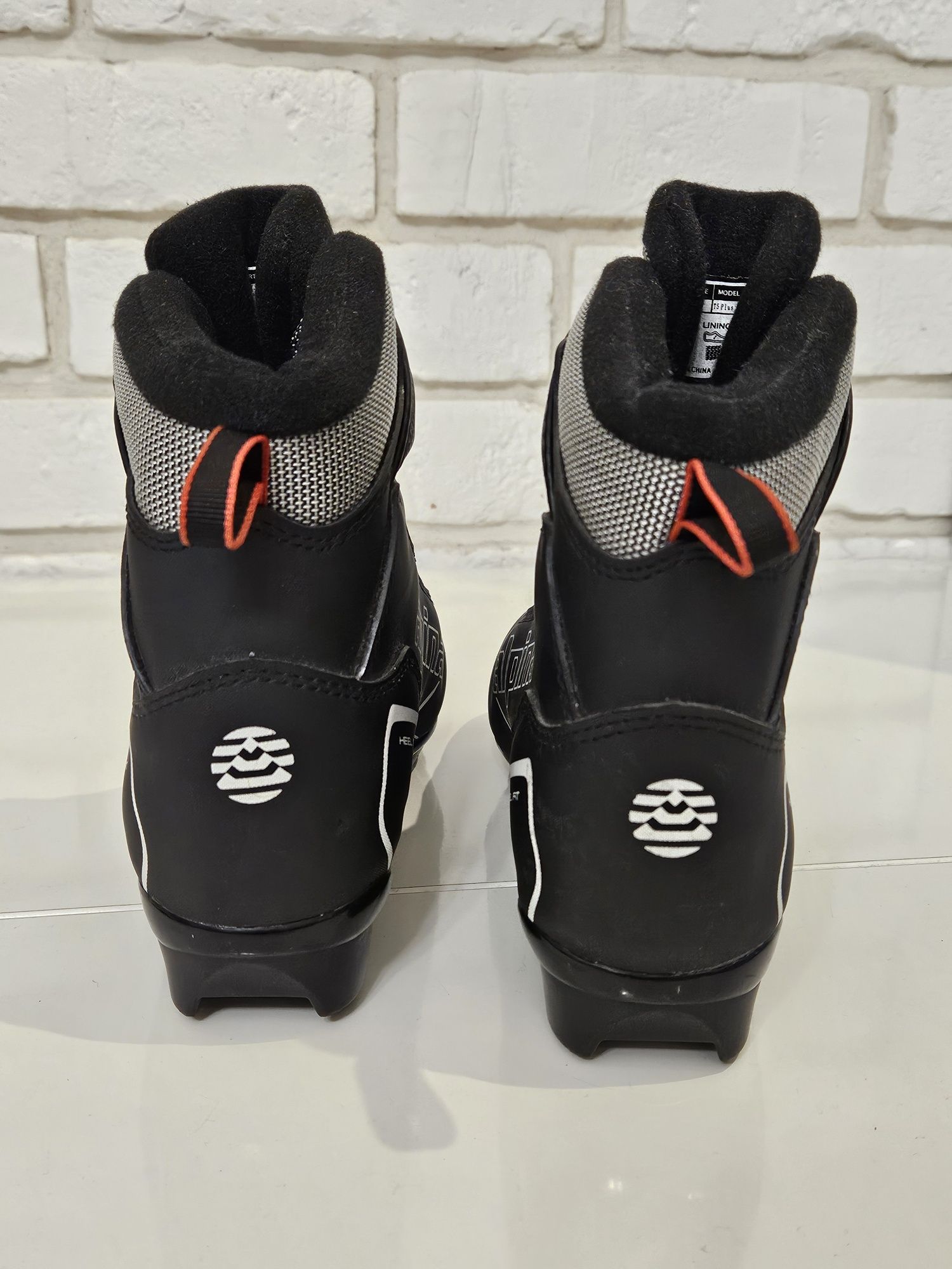 Buty narciarskie biegowe biegówki Alpina T5 plus Touring jr NNN r. 36