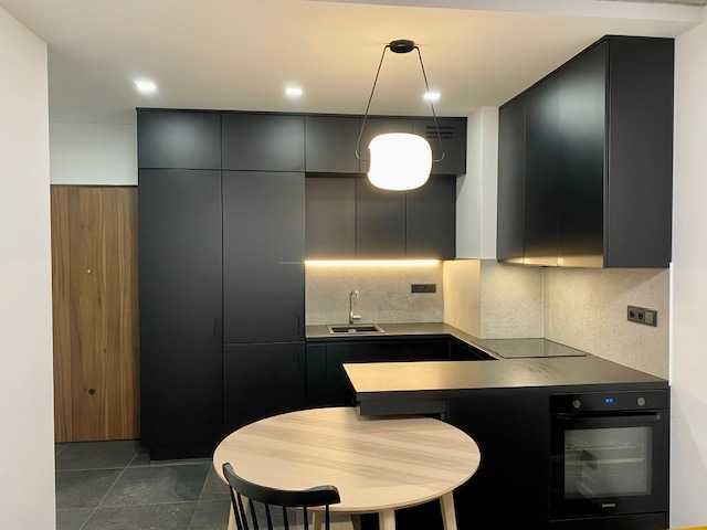 Wynajem mieszkania (ogródek i miejsce parkingowe) przy Parku Śląskim