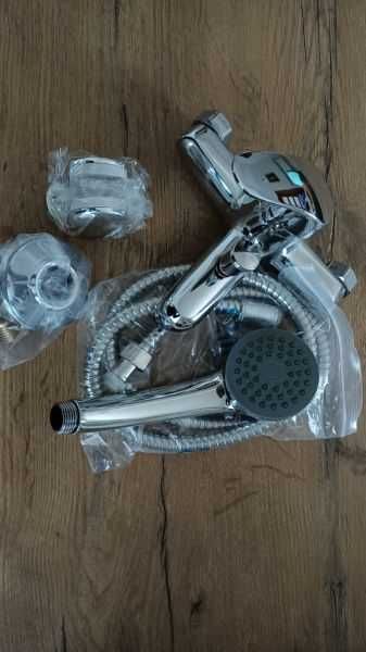 Bateria wannowa ścienna