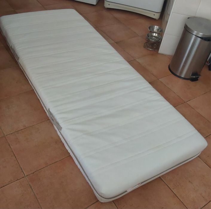 COLCHÃO DE ESPONJA PRONTOS A USAR. Cama,Casa,Quarto,Garagem,Campismo.