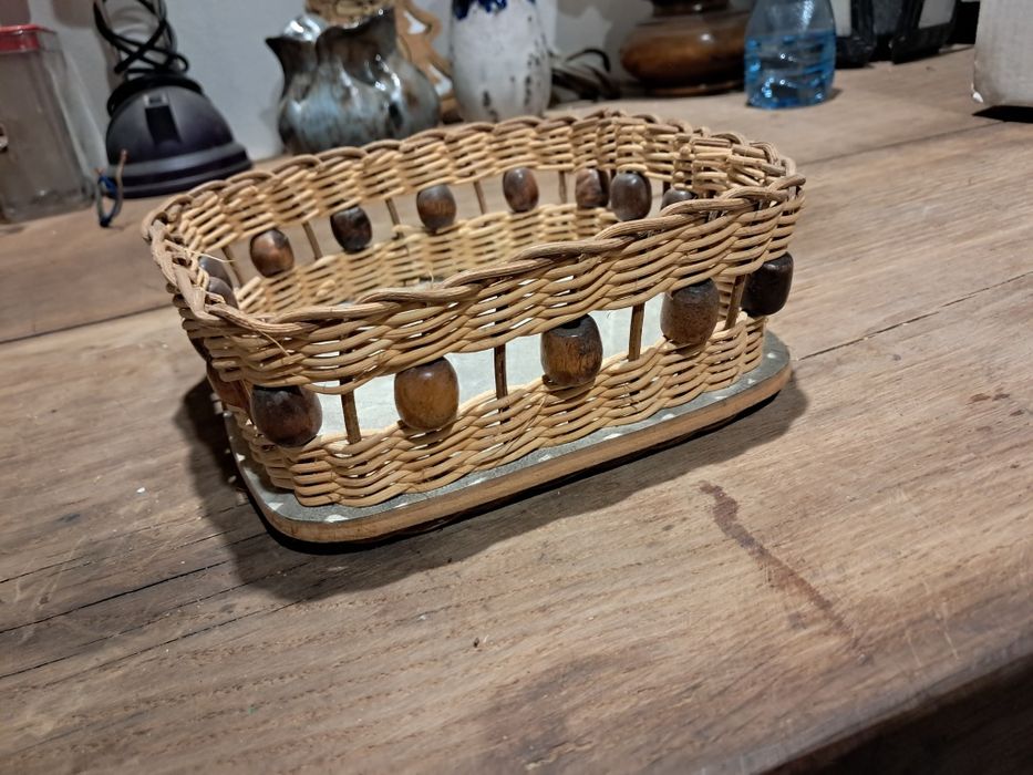 Ozdobny koszyk wiklinowy