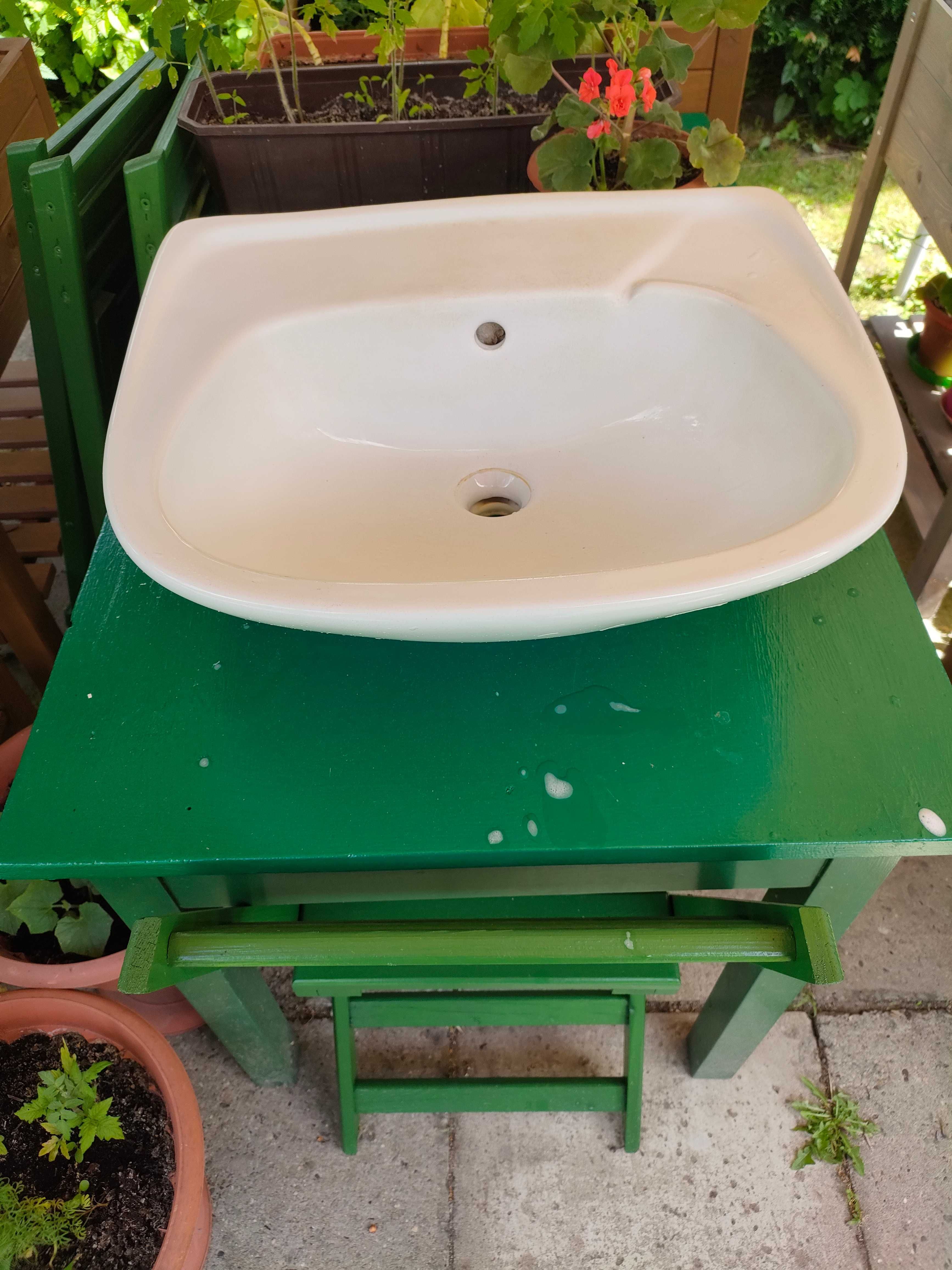 Sprzedam umywalkę ścienną 55 cm