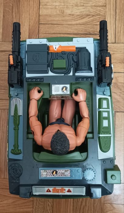 Action Man + Tanque