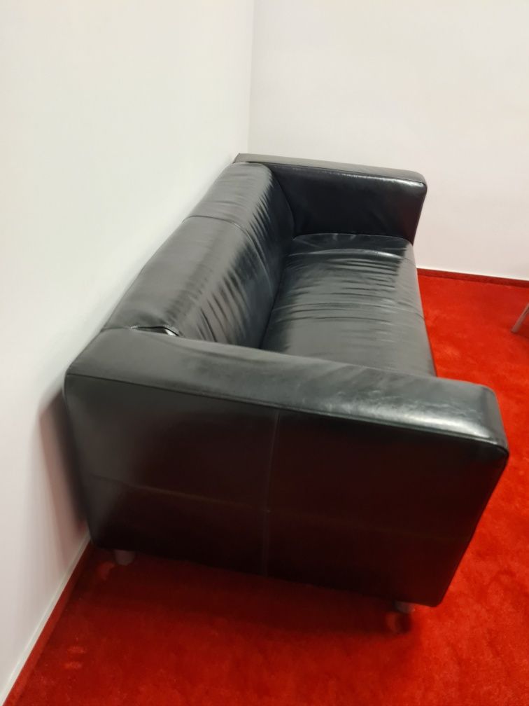 Sofa 2 osobowa czarna skórzana 180x85