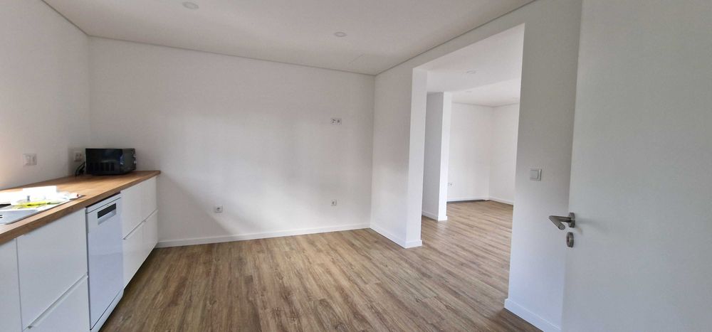 Alugo  habitação T2 nova