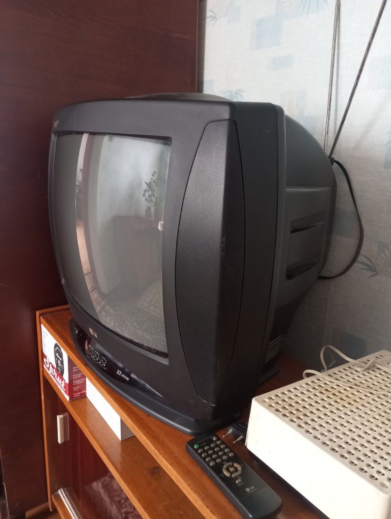 Телевізор LG 21.