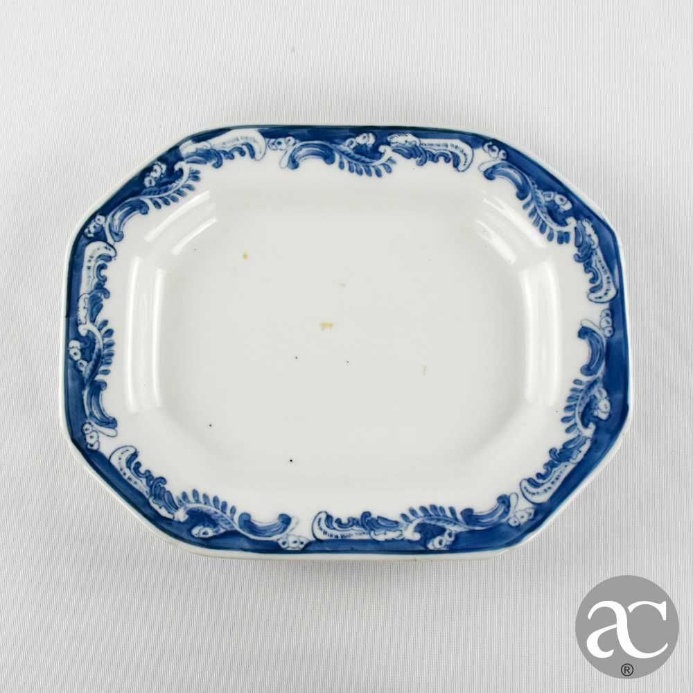 Terrina com apresentador em porcelana da China, pintada à mão