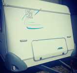 Vendo caravana Knaus 750
