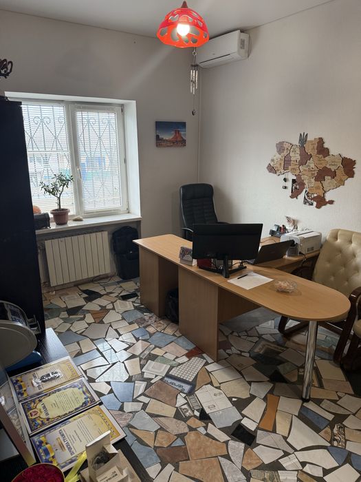 Здам в оренду офіс в Гатному 52 м кв