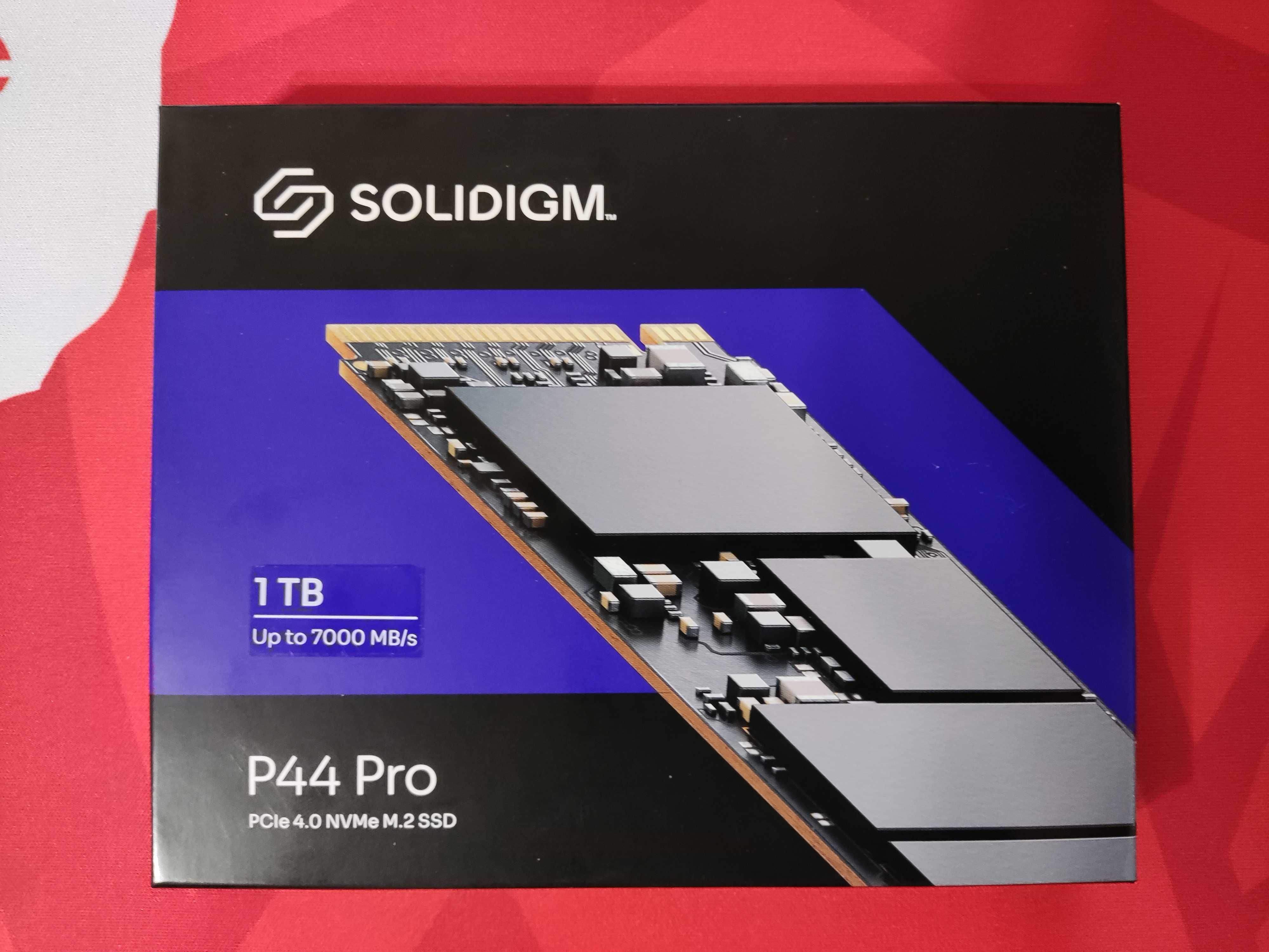 SSD диск Solidigm P44 Pro 1 TB (SSDPFKKW010X7X1)