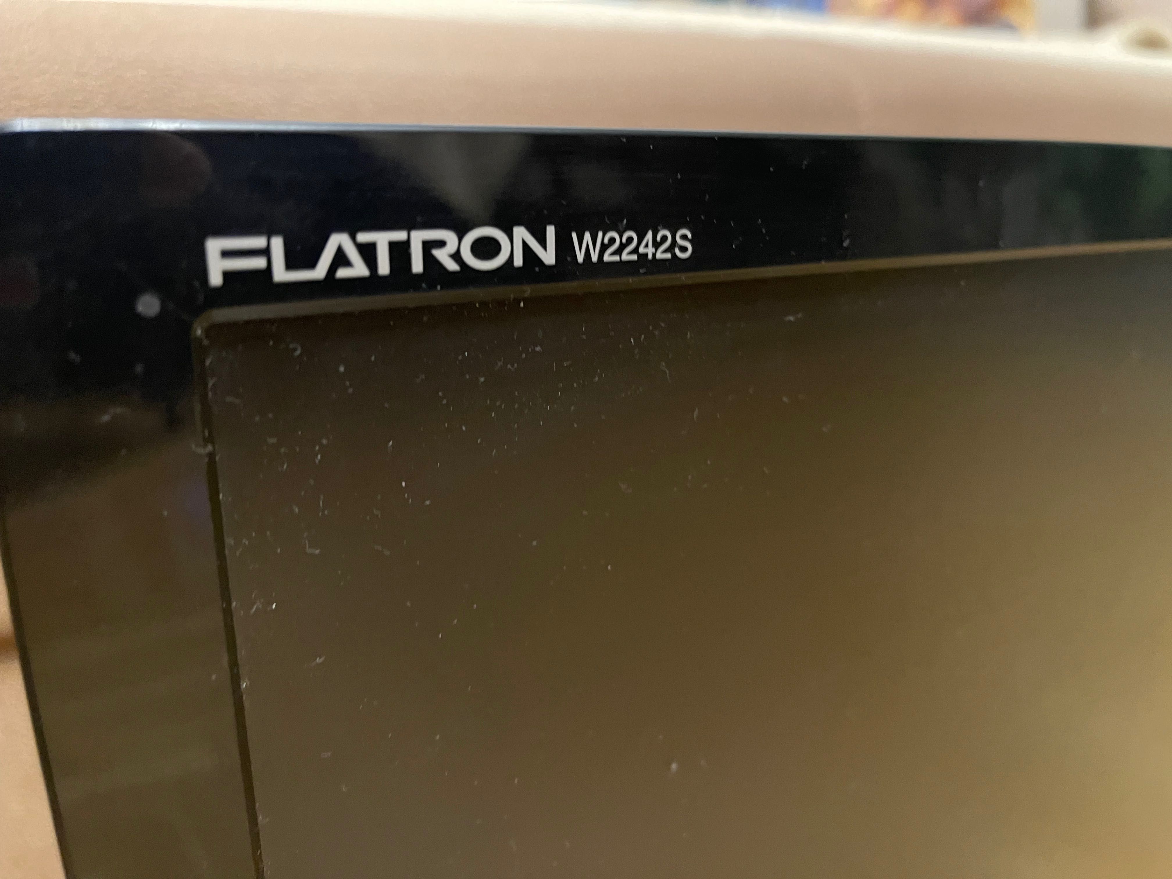 Sprzedam Monitor LCD LG FLATRON W2242S - stan bardzo dobry