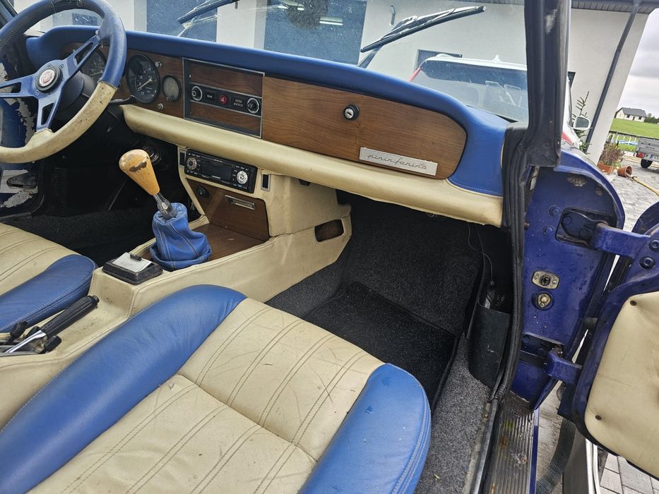 Klasyk Fiat 124 Spider 2000