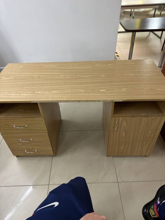 РАСПРОДАЖА столы офисные письменные компьютерные лофт столи письмові