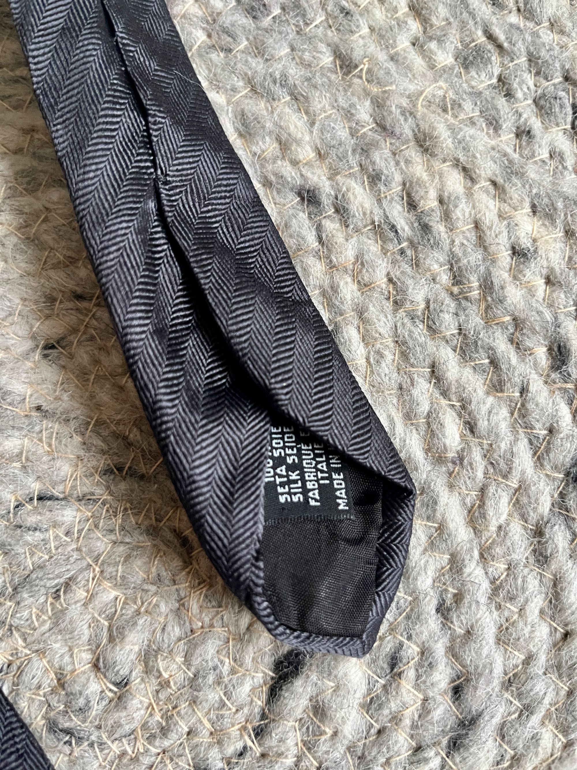 HUGO BOSS krawat jedwabny
