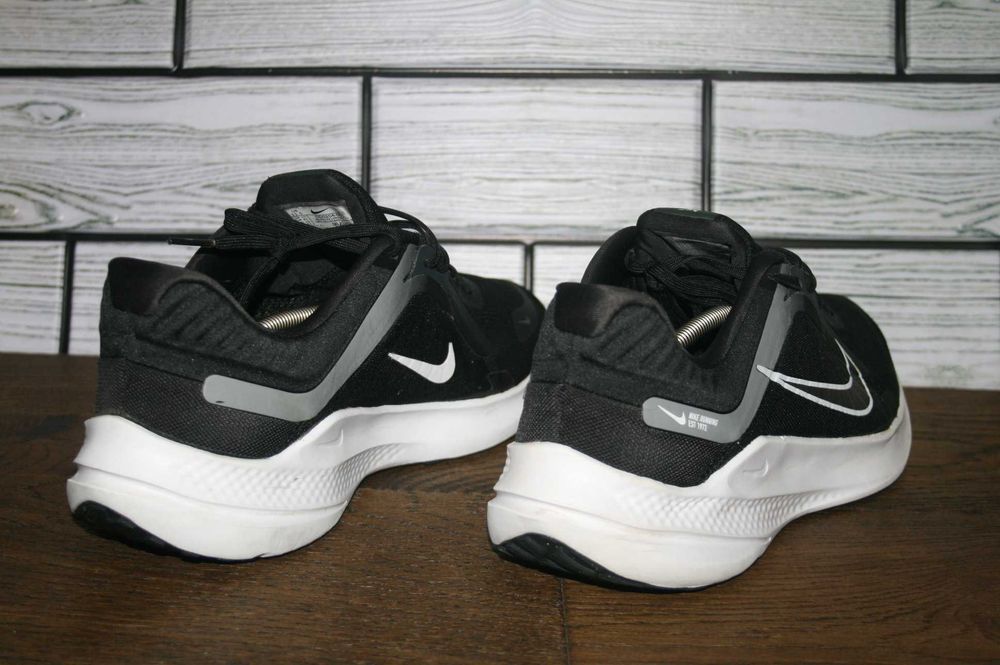 Кроссовки беговые Nike Quest 05   45 р. ( 28,5 см.)