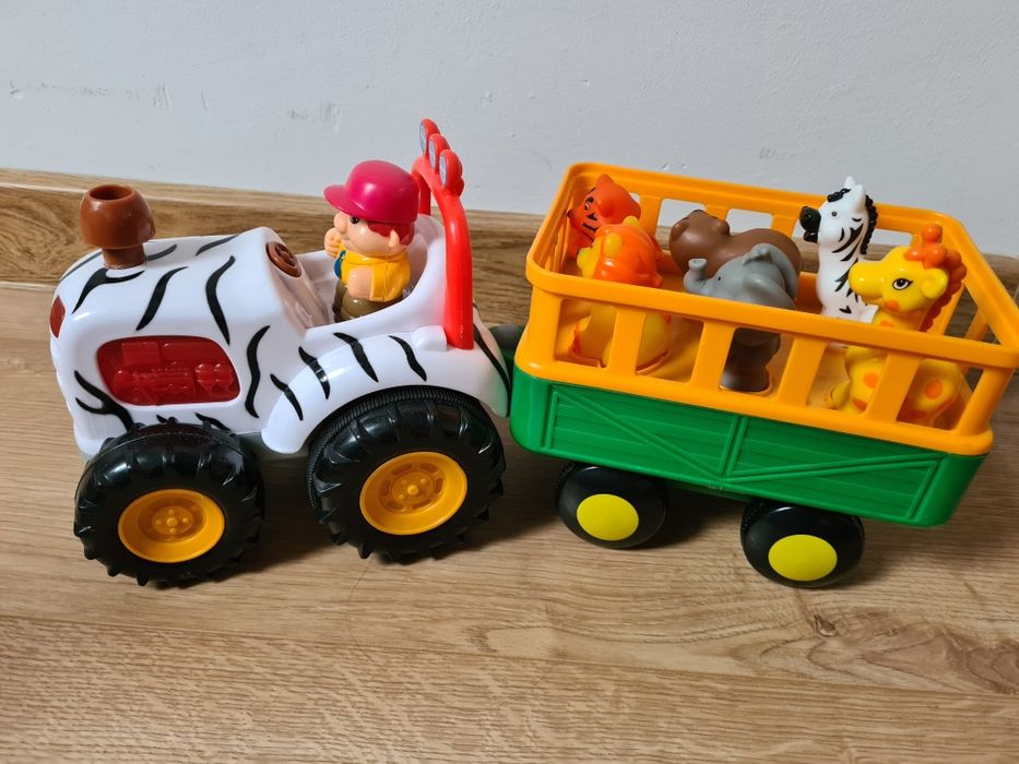 Traktor Safari Dumel Discovery 12+