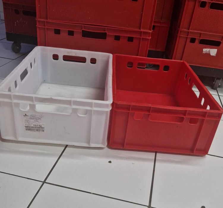 Pojemniki plastikowe E2