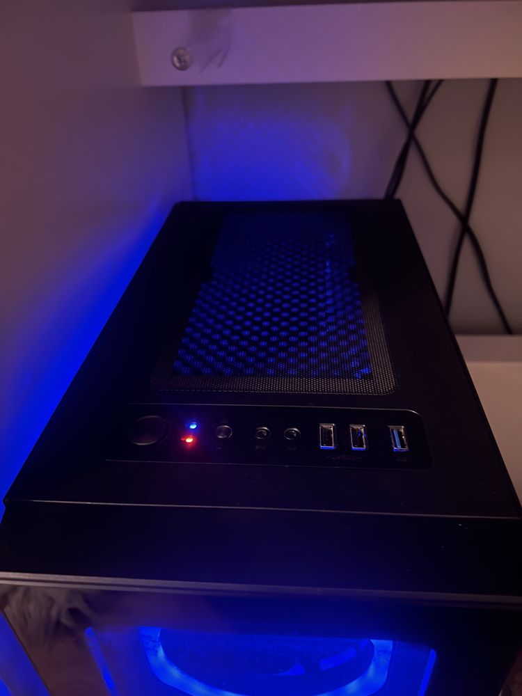 Komputer Stacjonarny intel core i7 32gb RAM 512SSD + 2,7 TB HDD
