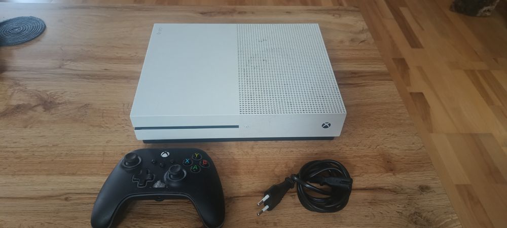 Konsola Xbox one s