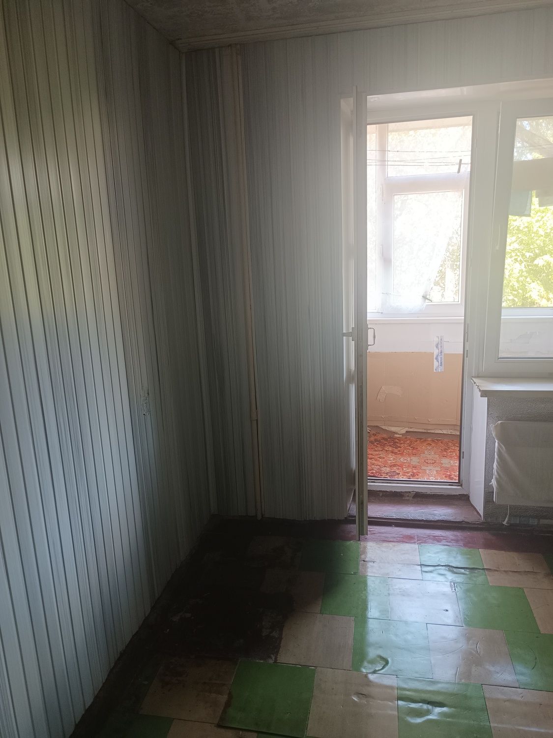 Продається 2-х кімнатна квартира