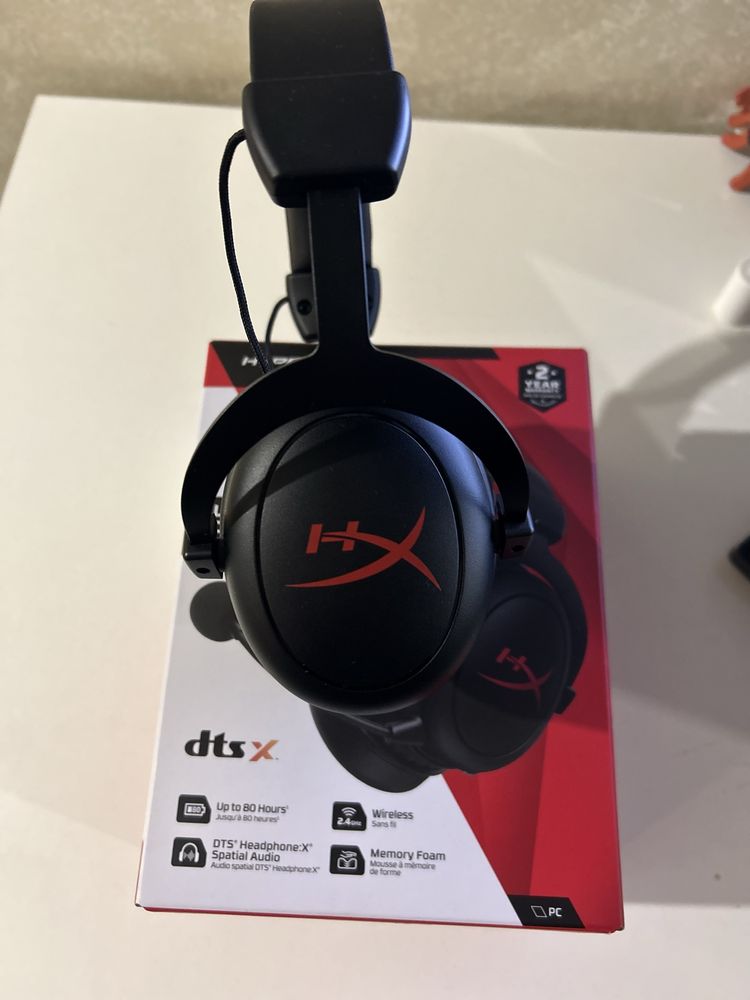 Продам ігрові навушники HyperX Cloud II Core Wireless