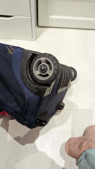 MAGENTA Ogio Phantom Ipoppy plecak na kółkach do szkoły