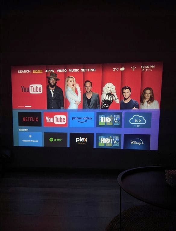 PROJEKTOR RZUTNIK Android TV WIiFi Uhd 4K Przenośny Smart Głośnik