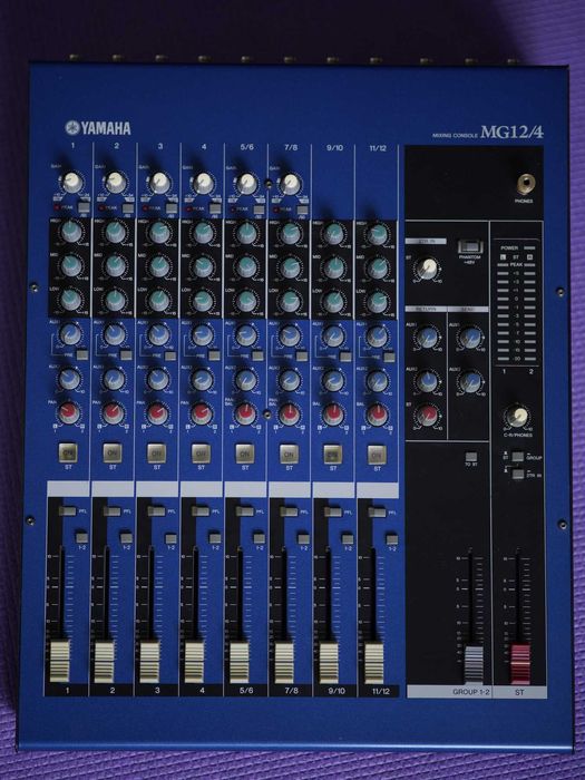 Мікшерний пульт Yamaha MG 12/4 Мікшер (не Behringer)
